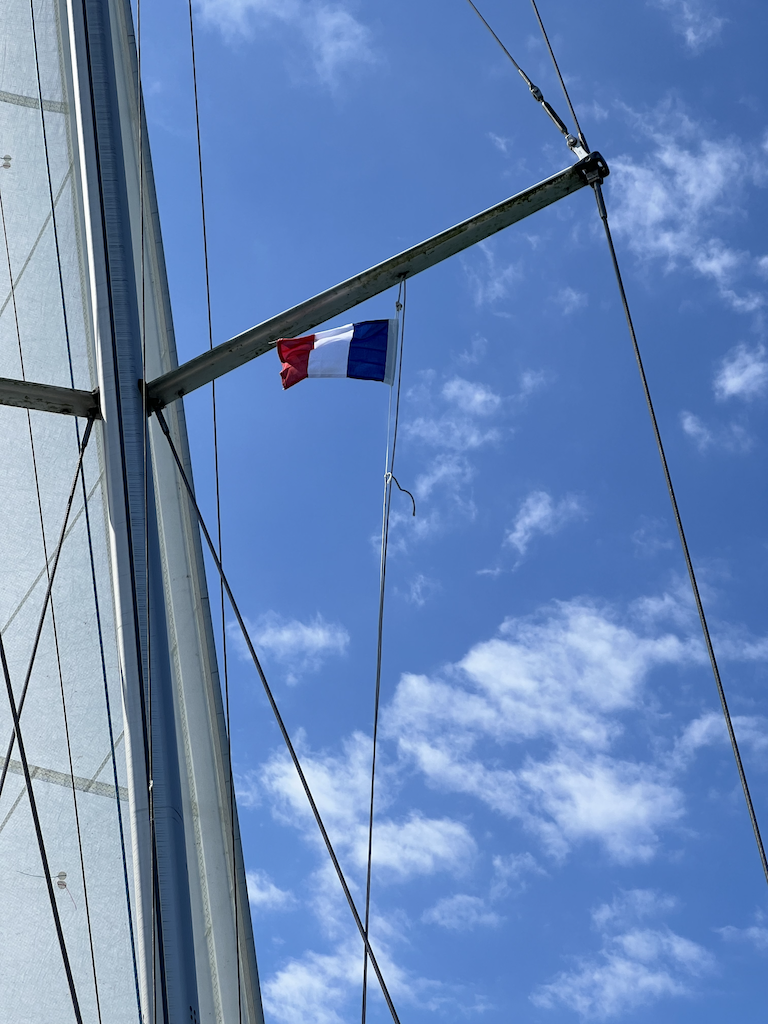 Franse gastenvlag in het want