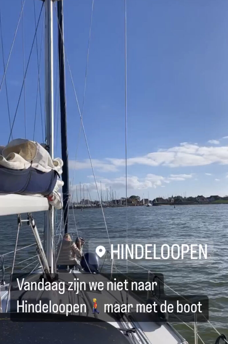 Hindeloopen met de boot